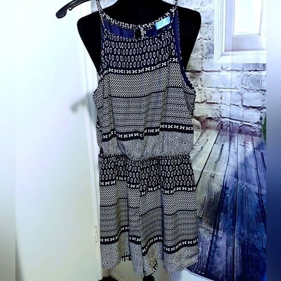 NAVY BLUE AND WHITE BOHO PATTERN ROMPER SIZE L - Picture 1 of 6